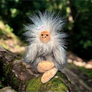 WishPets Ms. Sasquatch Plush 16” Furry Stuffed Animal Pink Bow 2016 Toy